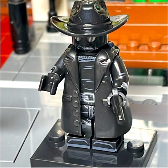 Noir - Picture 2 of 3